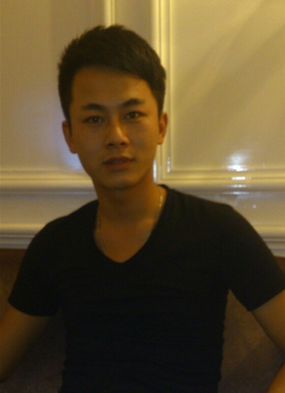 真情的流露的第一张照片--昆明相亲服务中心