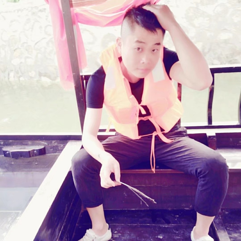 乔七的第一张照片--昆明相亲服务中心