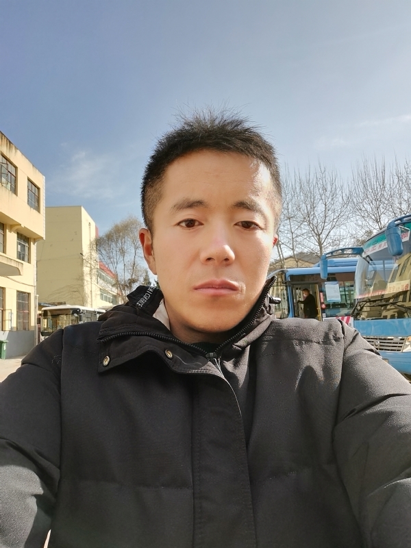 孤独的云的第二张照片--昆明相亲服务中心