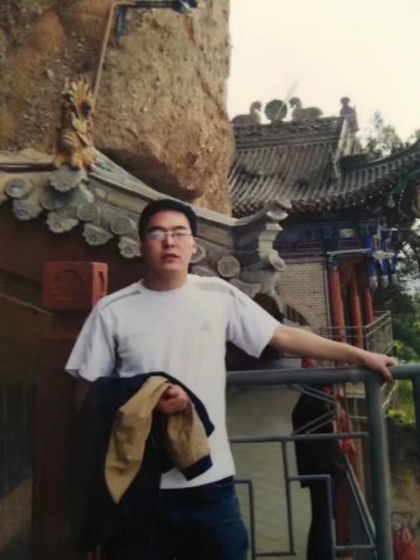 情迷海棠的第一张照片--昆明相亲服务中心