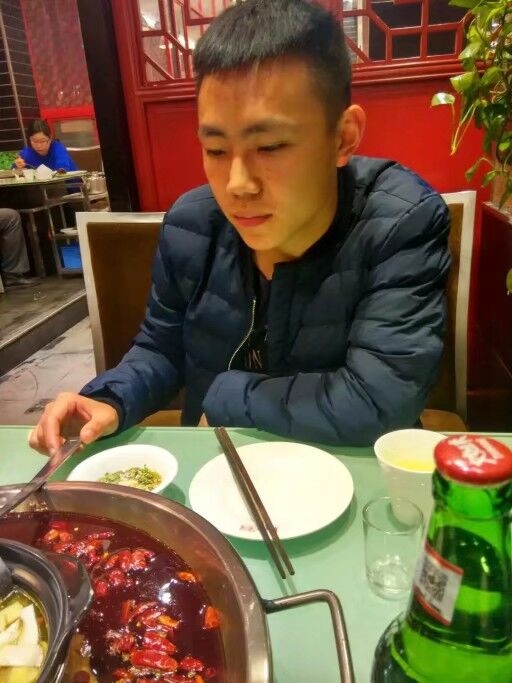 圈圈的第二张照片--昆明相亲服务中心