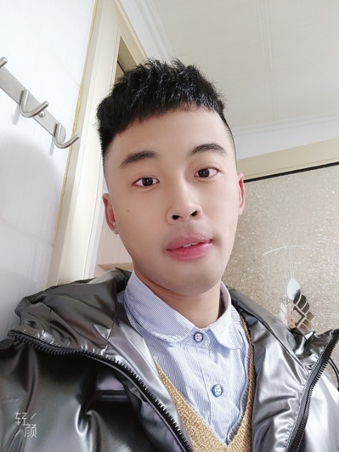 幼稚鬼的第一张照片--昆明相亲服务中心