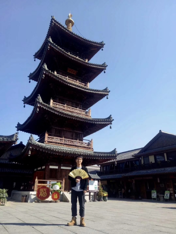 流浪共和的第一张照片--昆明相亲服务中心