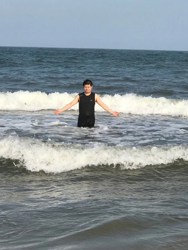 TS杰的第一张照片--昆明相亲服务中心