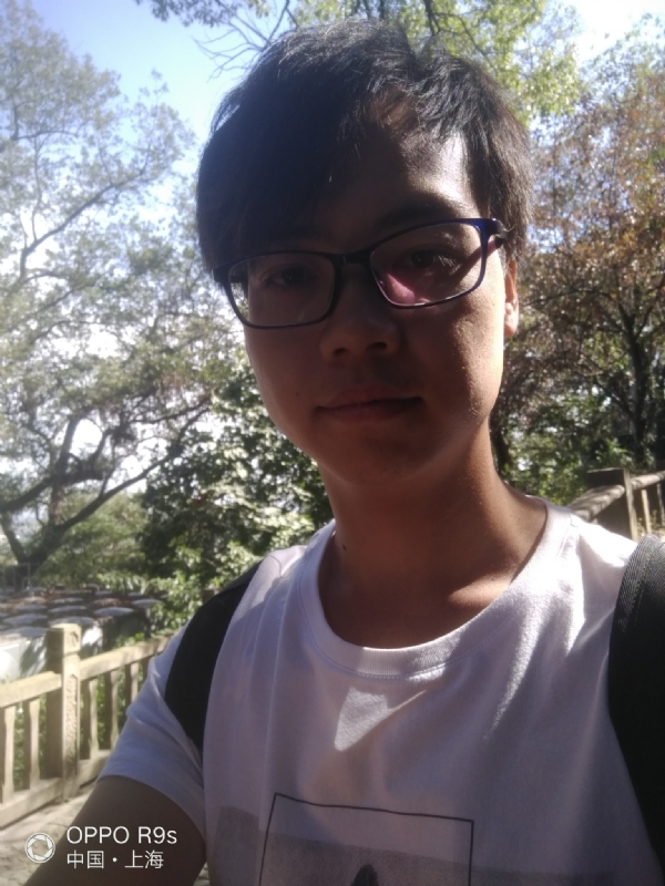 不忘旧年的第一张照片--昆明相亲服务中心