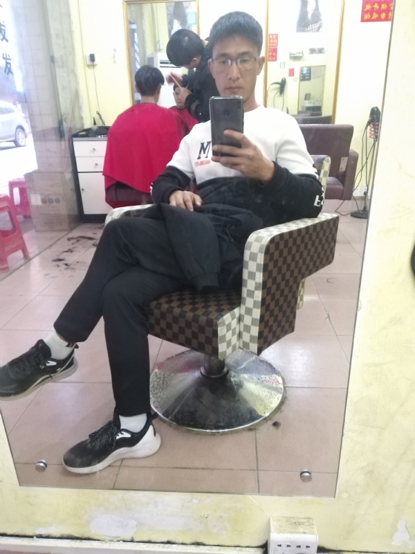 hushuai的第一张照片--昆明相亲服务中心