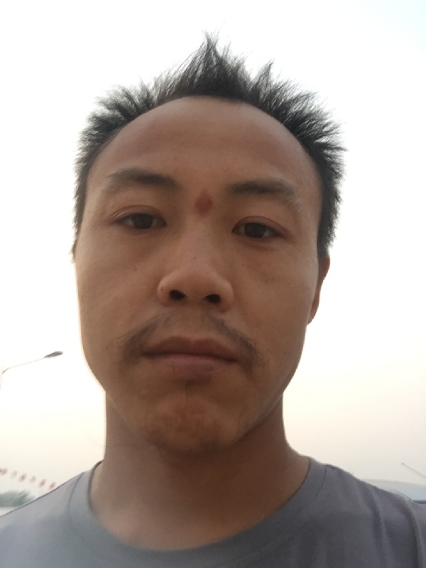 老曹的第一张照片--昆明相亲服务中心