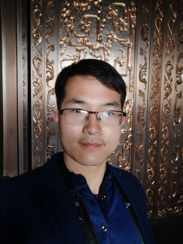 鹏鸟的第一张照片--昆明相亲服务中心