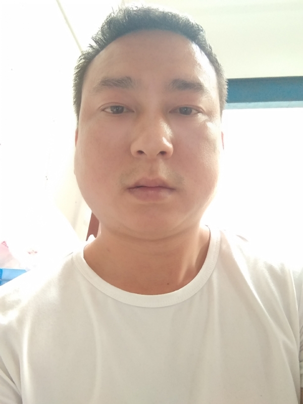 大叔的第一张照片--昆明相亲服务中心