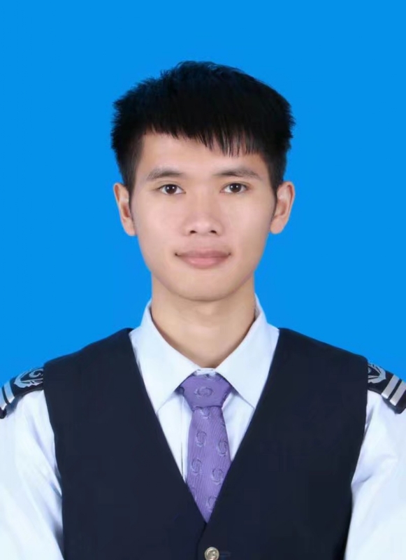 一头奔跑的熊的第一张照片--昆明相亲服务中心