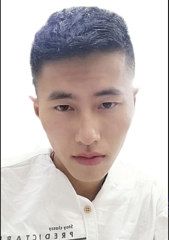 ～末哥的第三张照片--昆明相亲服务中心