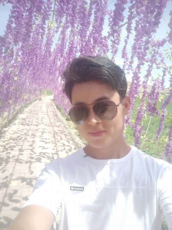 既往的第一张照片--昆明相亲服务中心