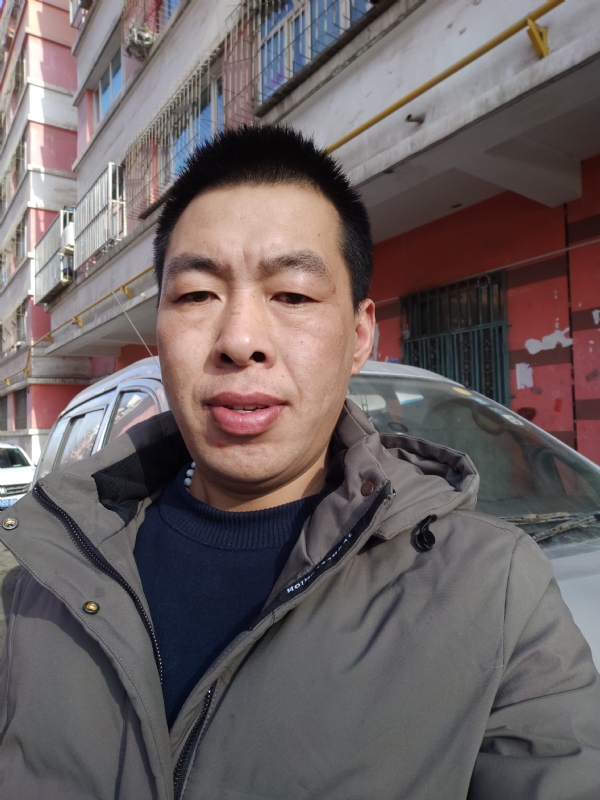 华哥的第一张照片--昆明相亲服务中心