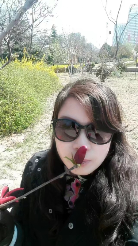 温暖午后的第一张照片--昆明相亲服务中心