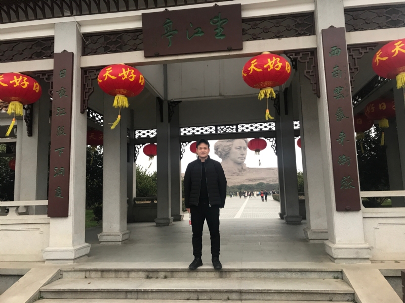 风继续吹的第一张照片--昆明相亲服务中心