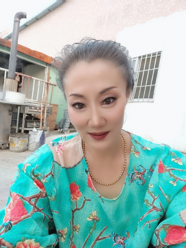 燕子的第三张照片--昆明相亲服务中心