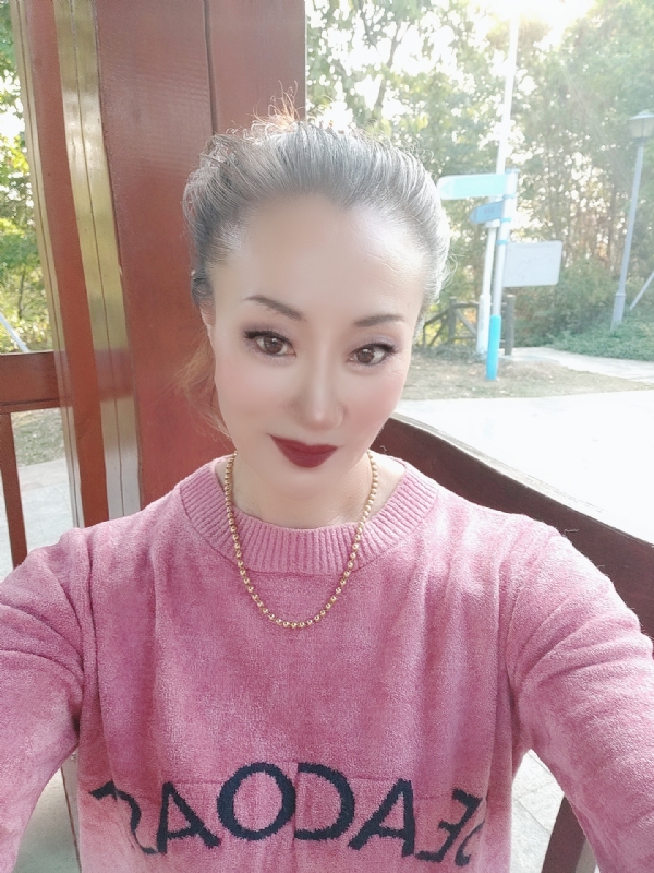 燕子的第五张照片--昆明相亲服务中心