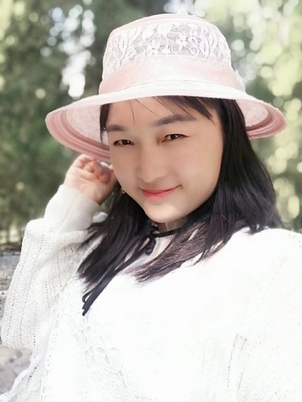 凤凰的第一张照片--昆明相亲服务中心