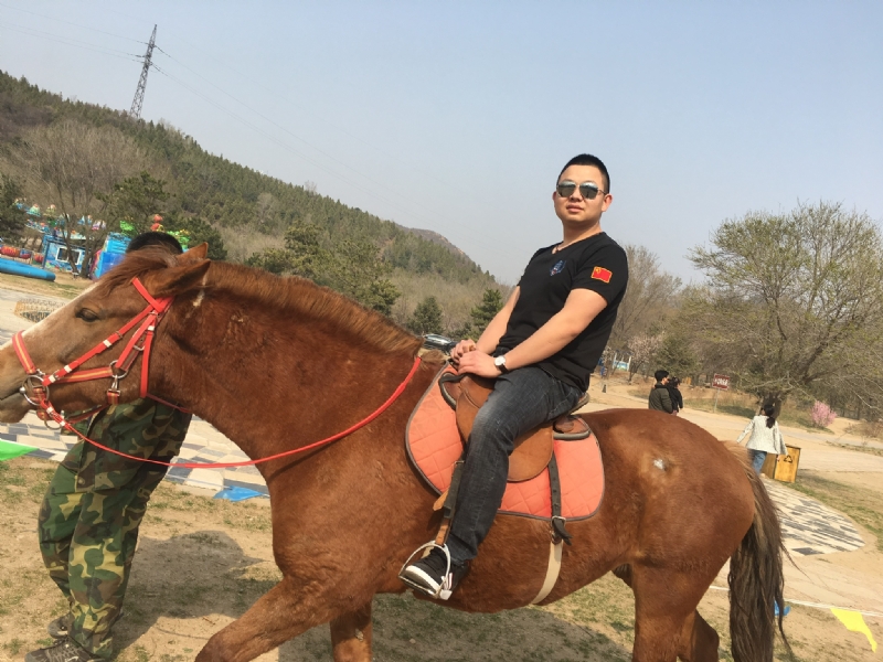 麦田的守望者的第一张照片--昆明相亲服务中心