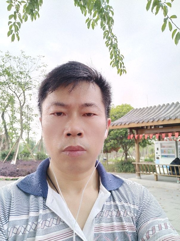 一个人的孤单的第一张照片--昆明相亲服务中心