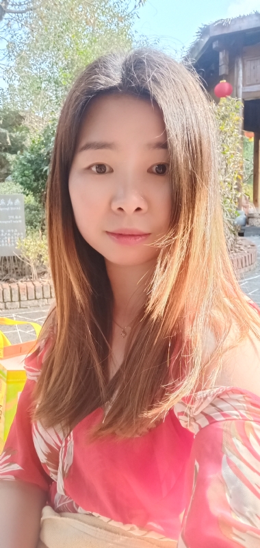 赫赫的第一张照片--昆明相亲服务中心