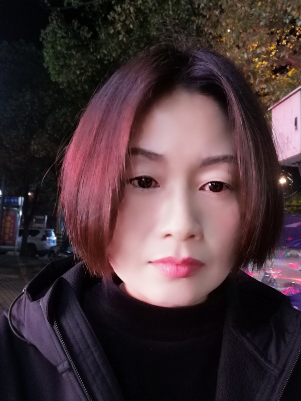 风中百合的第一张照片--昆明相亲服务中心