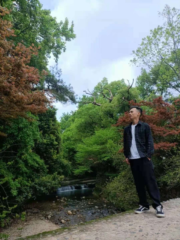 小白的第一张照片--昆明相亲服务中心