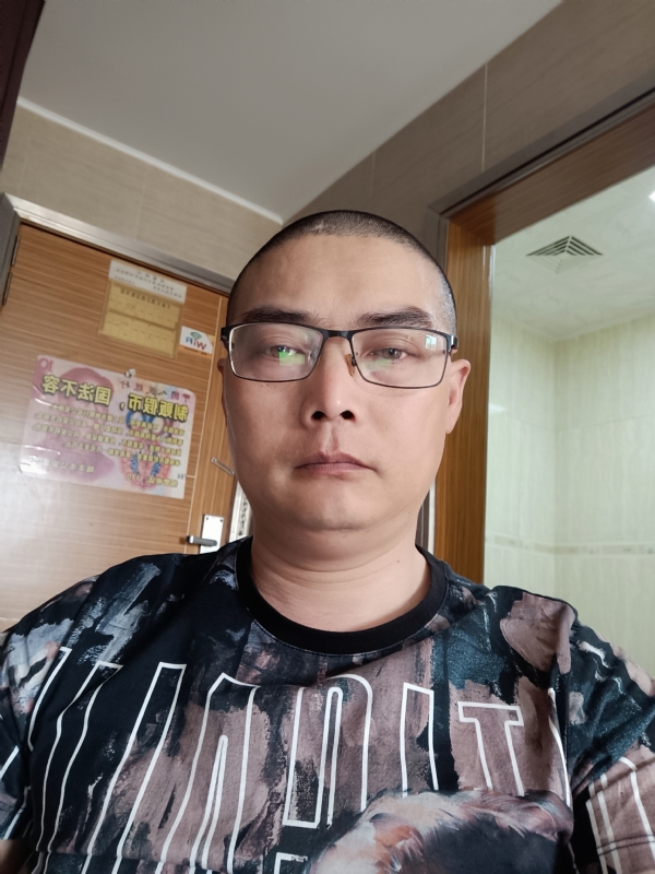 心梦无痕的第一张照片--昆明相亲服务中心