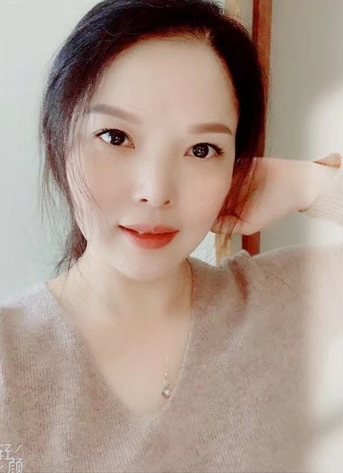 百荷的第一张照片--昆明相亲服务中心