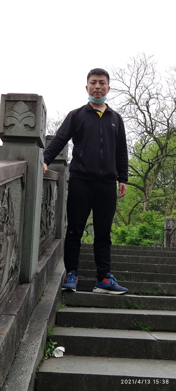 翁的第一张照片--昆明相亲服务中心