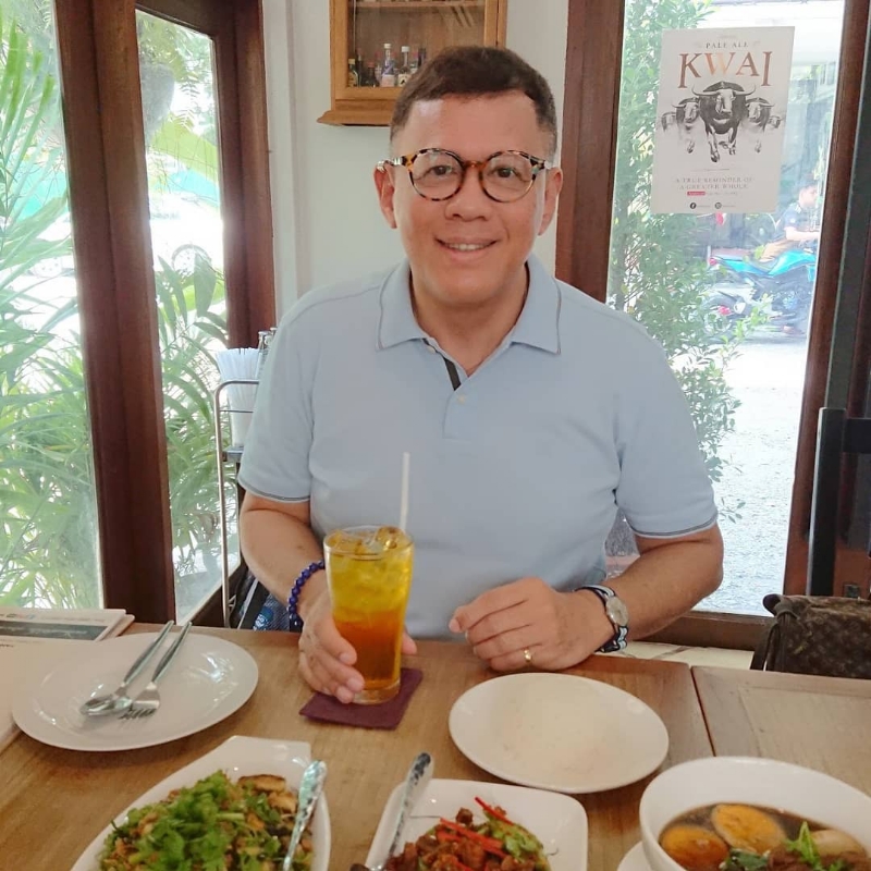 黄伟雄的第一张照片--昆明相亲服务中心