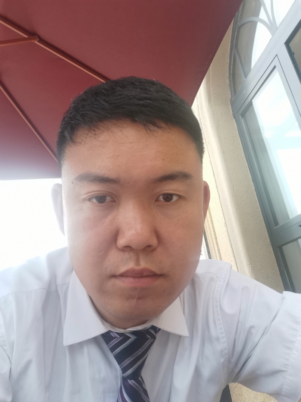 小龙哥的第一张照片--昆明相亲服务中心