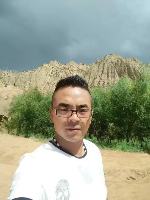 无情的沙尘暴的第一张照片--昆明相亲服务中心