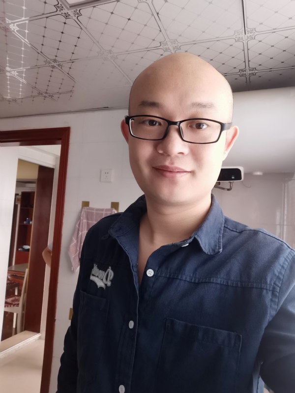 凝望远方的第一张照片--昆明相亲服务中心