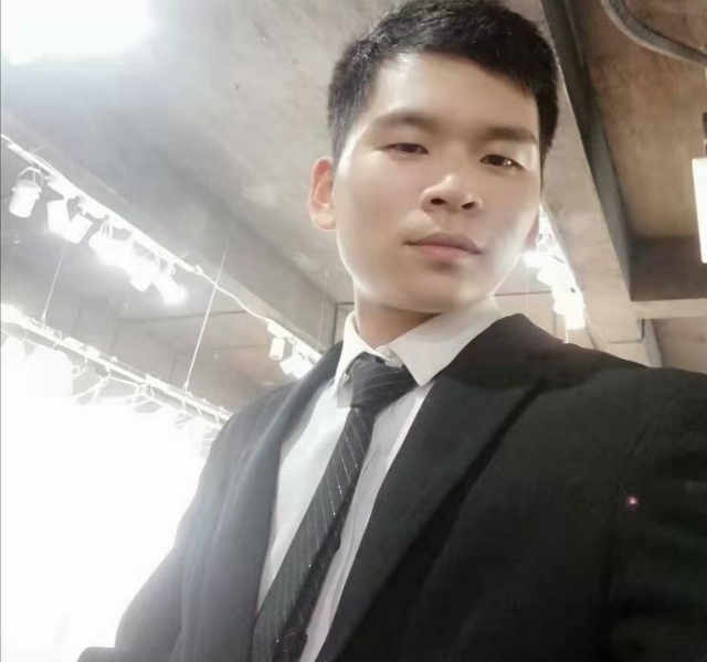 凌晨三点三分的第一张照片--昆明相亲服务中心