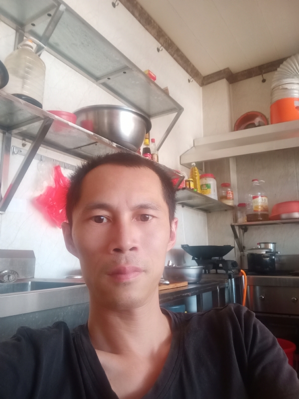 生活还在继续的第一张照片--昆明相亲服务中心