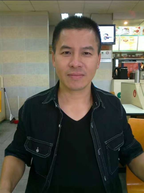 享受孤独的第一张照片--昆明相亲服务中心