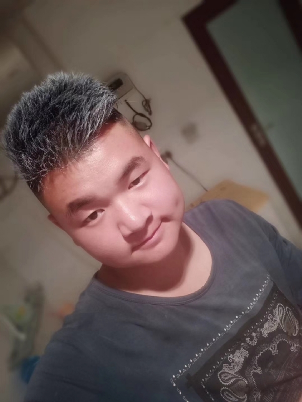 李子木的第二张照片--昆明相亲服务中心