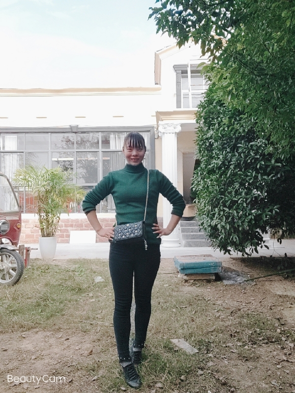 魏沐阳子的第一张照片--昆明相亲服务中心