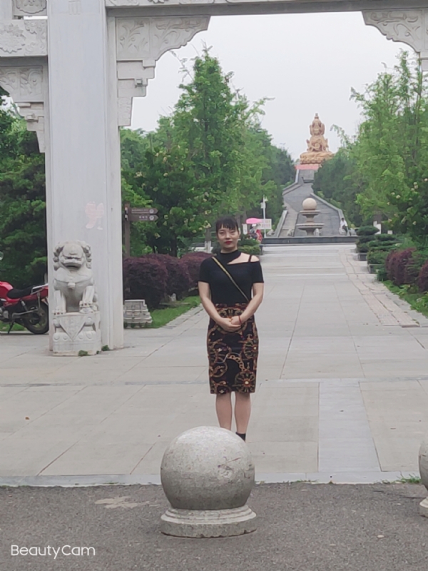 魏沐阳子的第三张照片--昆明相亲服务中心