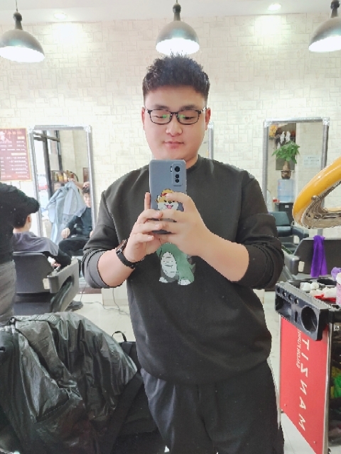 不吃香菜的第二张照片--昆明相亲服务中心