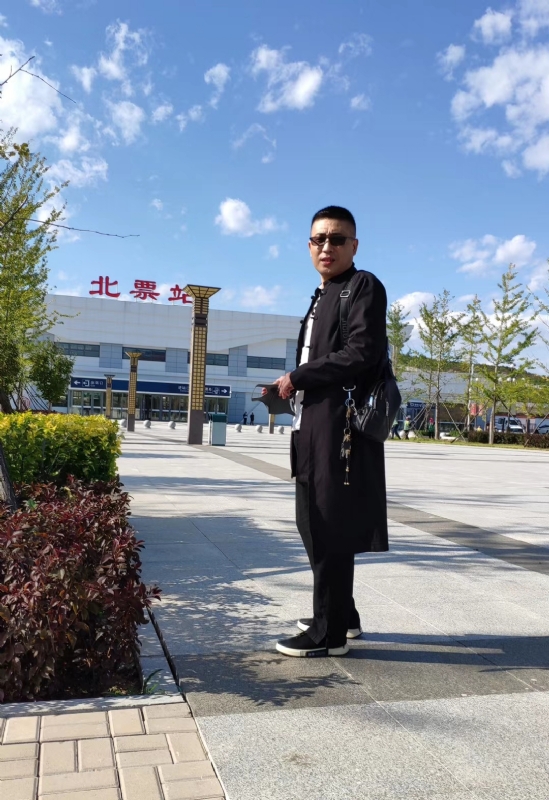 仟佰渡的第一张照片--昆明相亲服务中心