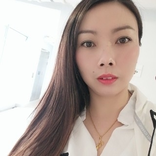 粉色蝴蝶結的第一张照片--昆明相亲服务中心