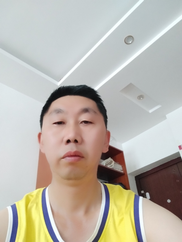 写尽半生纸上酸的第一张照片--昆明相亲服务中心