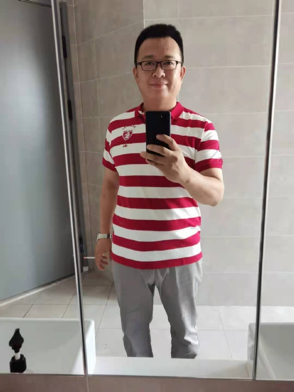 行走的打桩机的第二张照片--昆明相亲服务中心