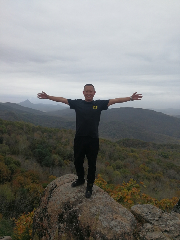 俗人的第一张照片--昆明相亲服务中心