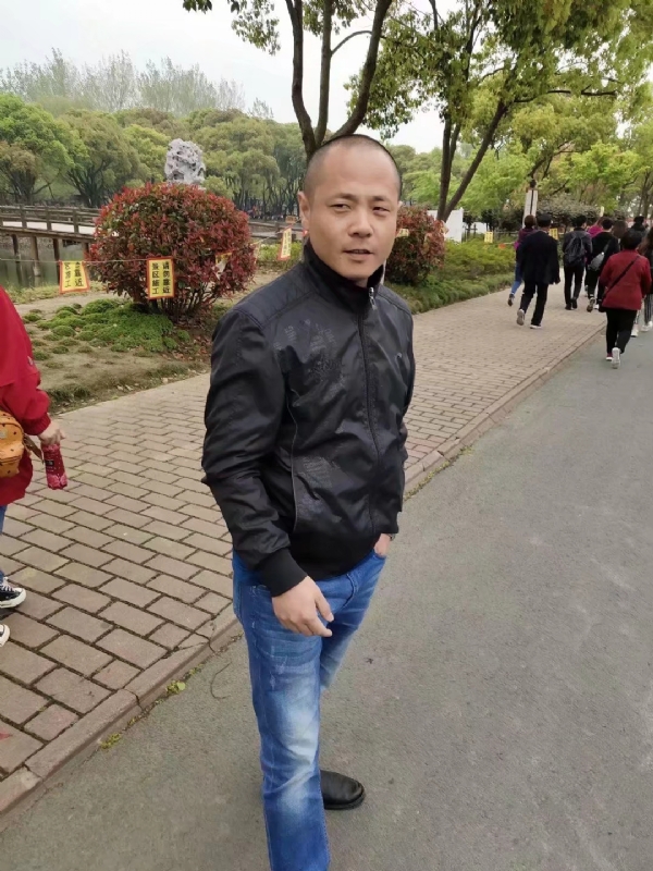 傻子的第一张照片--昆明相亲服务中心