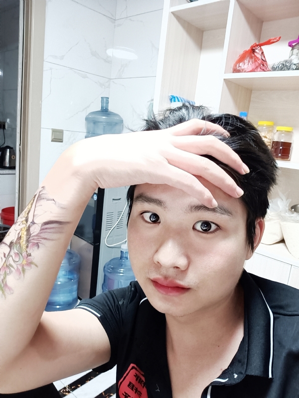 一纸荒年的第一张照片--昆明相亲服务中心