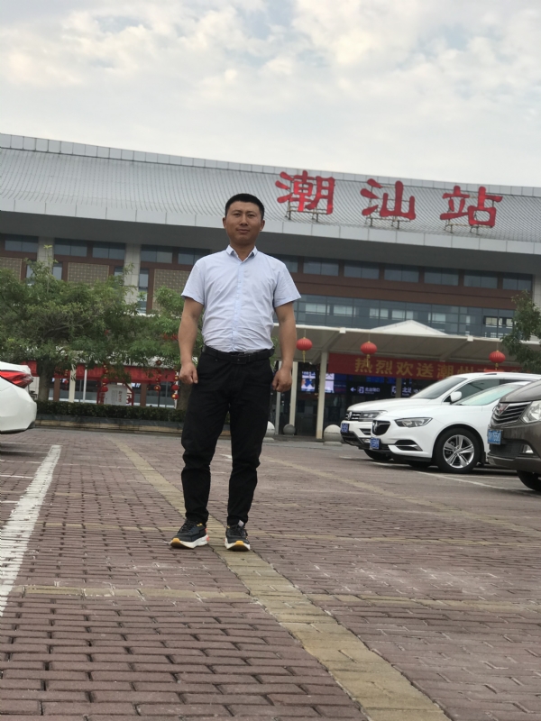 健华的第三张照片--昆明相亲服务中心