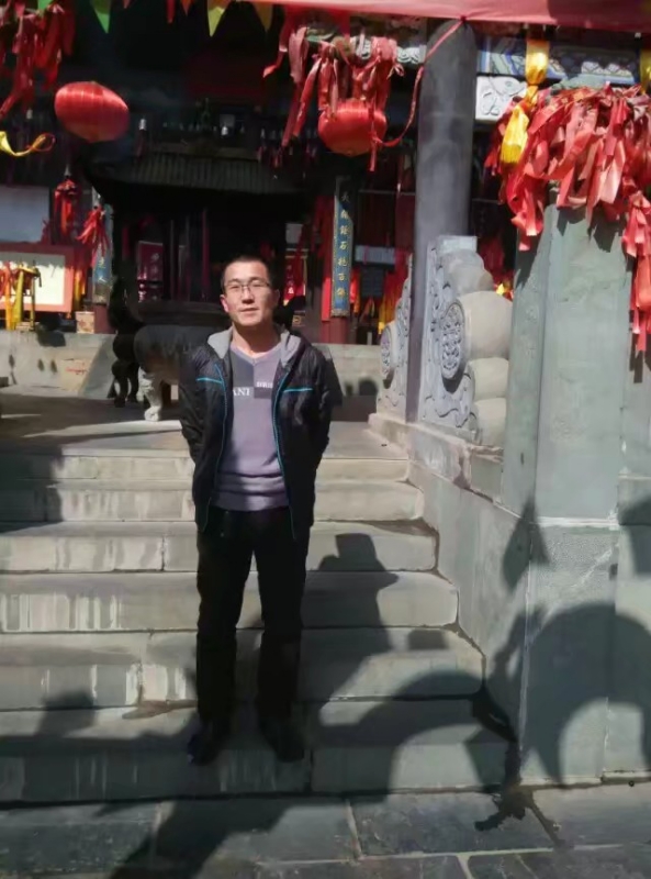 淡然的第一张照片--昆明相亲服务中心